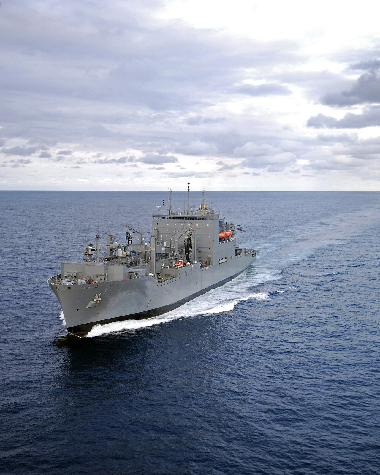 USNS Lewis and Clark T-AKE-1.jpg